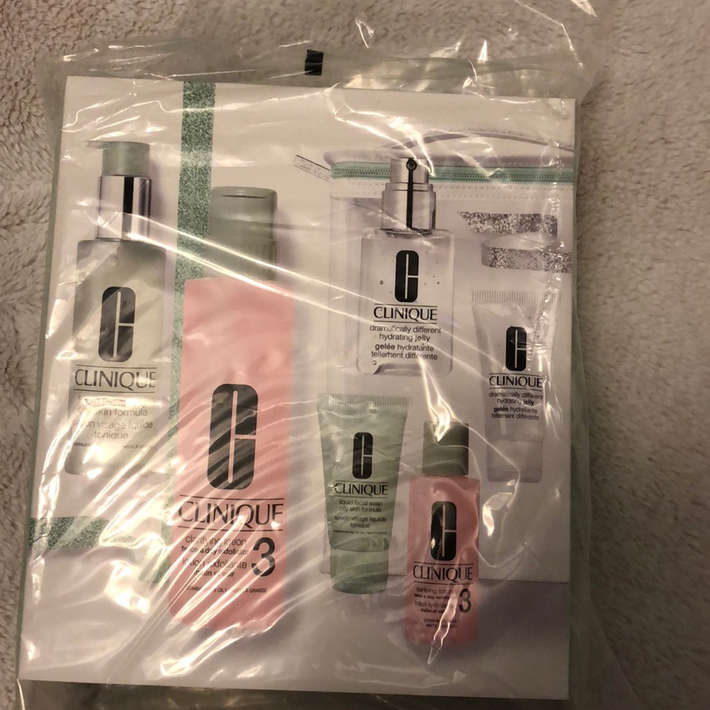 Clinique great skin anywhere set